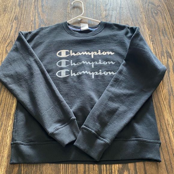 Champion Sweatshirt - Picture 6 of 14